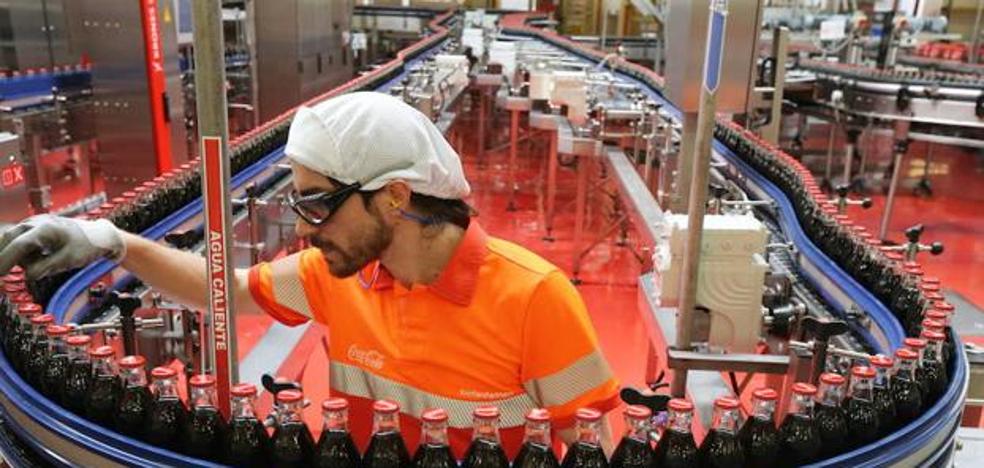 CocaCola anuncia el despido de 360 empleados en un plan que afectará a